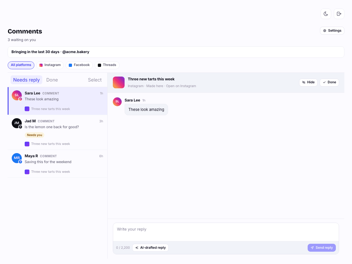 The ClickCarousel inbox, with comments and DMs in one place